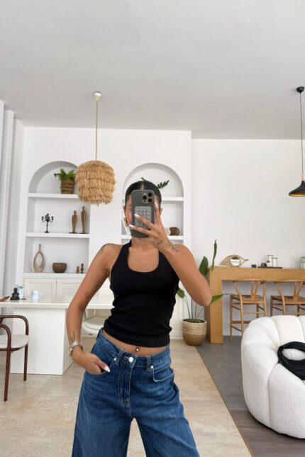 Boyundan Geçmeli Crop Siyah