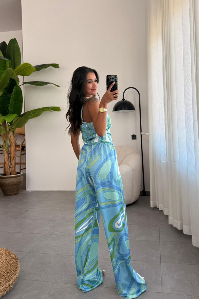 Pastel Dalgalı Asimetrik Saten Takım Mavi - Görsel 3