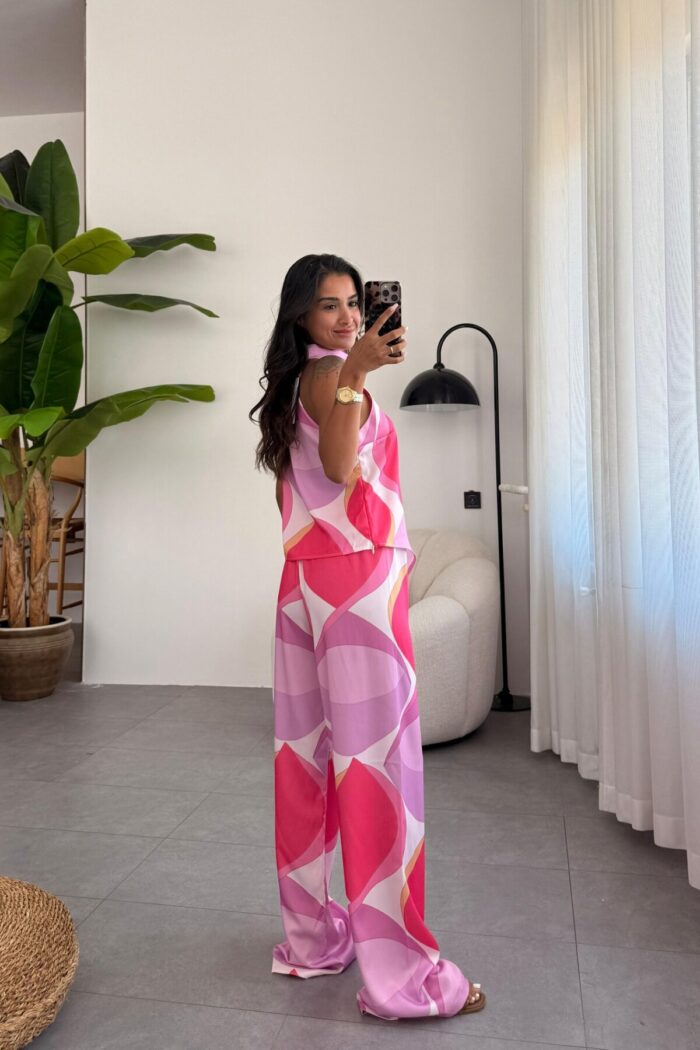 Geometrik Desen Modern Saten Takım Pembe - Görsel 4