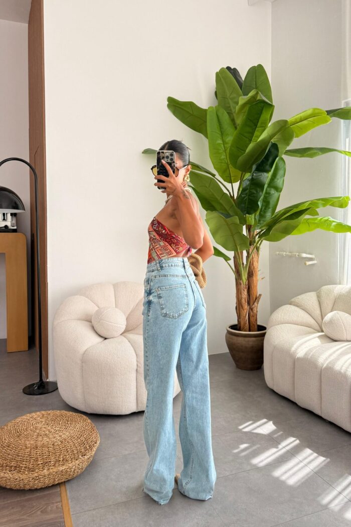 Denim Breeze Kesik Paça Açık Mavi Jean - Görsel 5