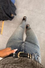 Rim Kemerli Eskitme Kesik Paça Jean - Görsel 3