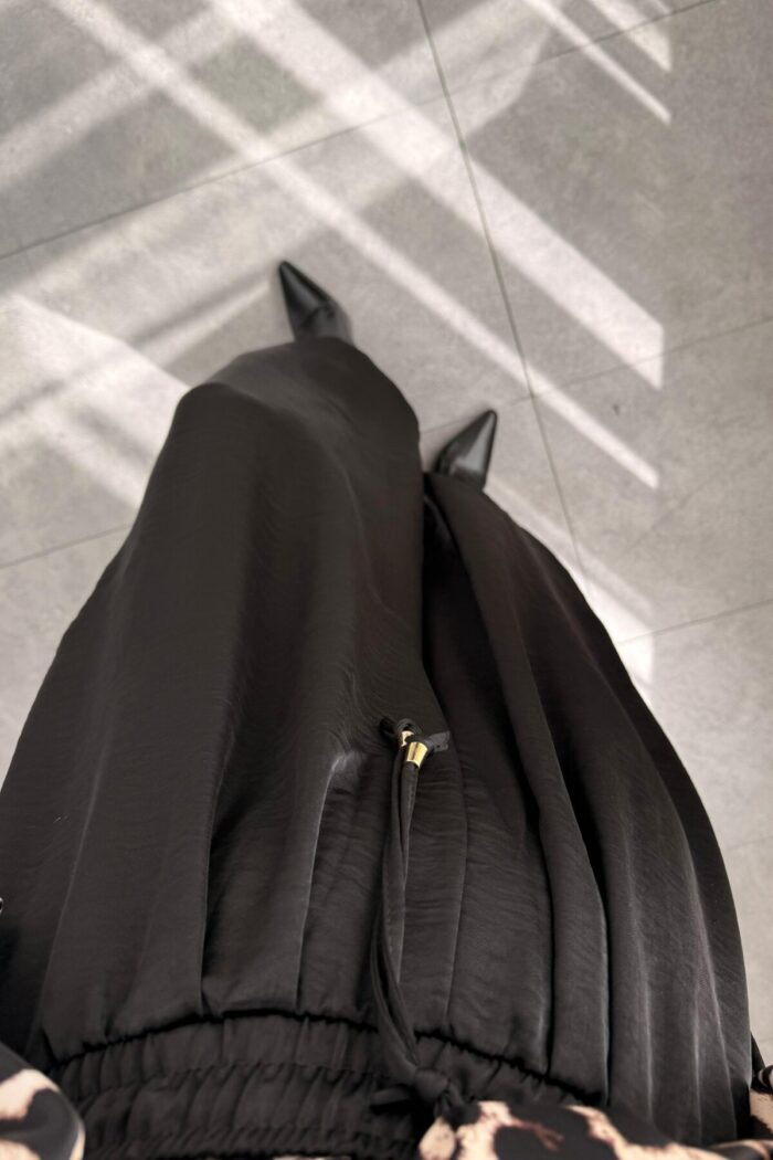 Saten Kırışık Şalvar Pantolon Siyah - Görsel 3
