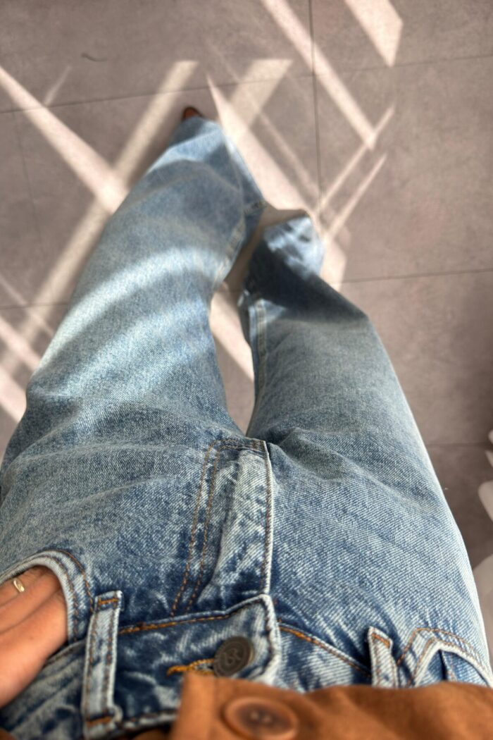 Yuli Kesik Paça Mavi eskitme Jean - Görsel 3