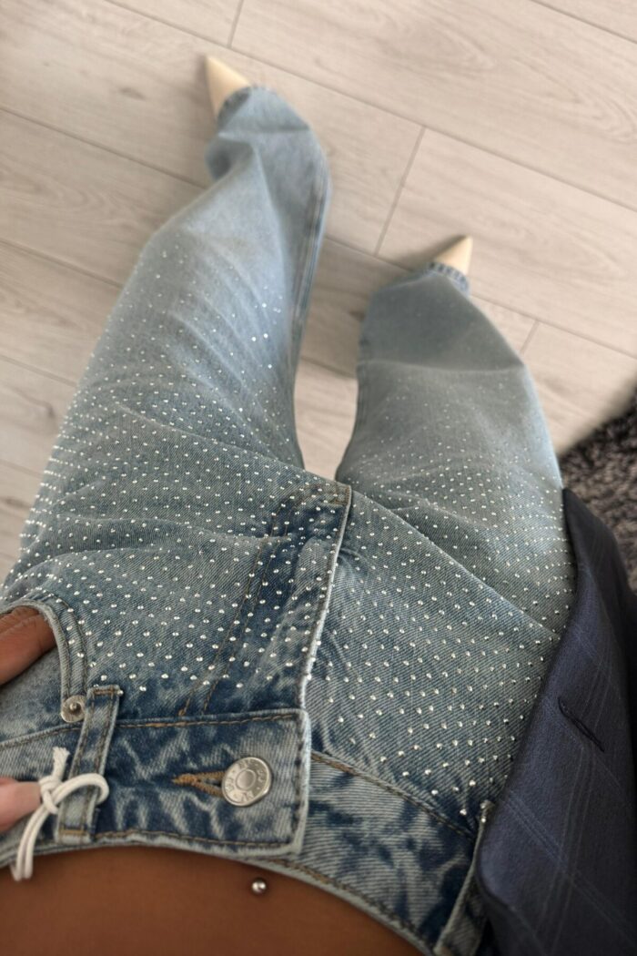 Önü Taşlı Wide Leg Açık Mavi Jean - Görsel 3