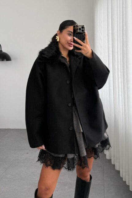 Oversize Yakası Kürklü Ceket Siyah