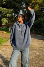 Arkası Baskılı Oversize Yıkamalı Sweat Mavi