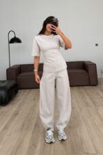 Belden Oturtmalı Triko Takım Taş