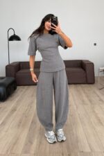 Belden Oturtmalı Triko Takım Vizon