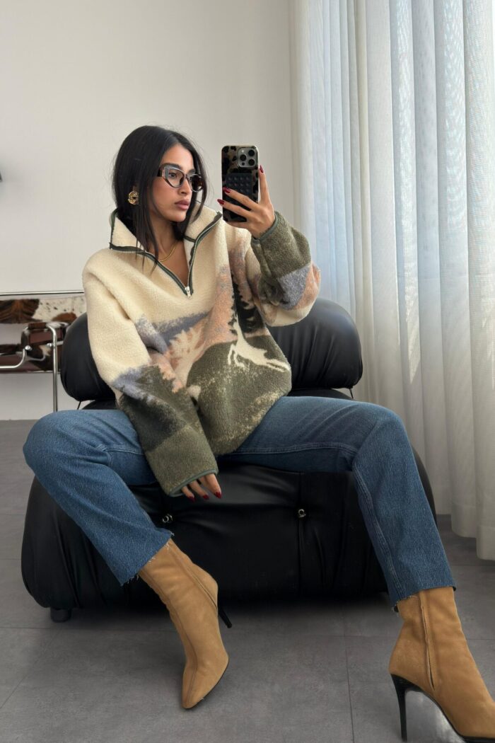 Geyik Desenli Dik Yaka Peluş Sweat - Görsel 1