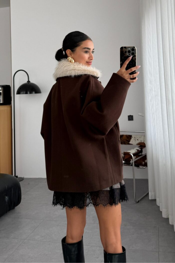 Oversize Yakası Kürklü Ceket Kahverengi - Görsel 3