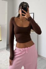 U Yaka Drapeli Crop Kahverengi