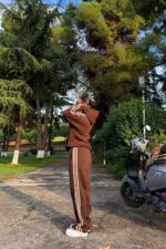 Çizgili Oversize Sweat Eşofman Takım Kahverengi - Görsel 5