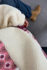 Etnik Desenli Dik Yaka Peluş Sweat - Görsel 3