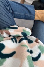 Desenli Dik Yaka Peluş Sweat - Görsel 3