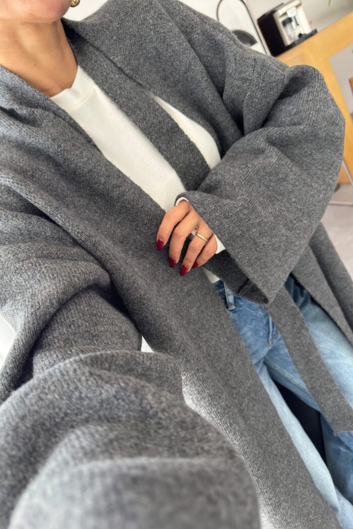 Kuşaklı Oversize hırka Füme - Görsel 3