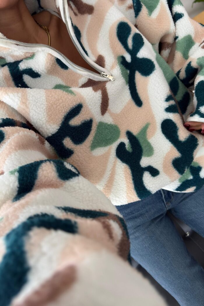Desenli Dik Yaka Peluş Sweat - Görsel 2