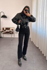 Kesik Paçalı Siyah Slim Fit Jean