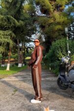 Çizgili Oversize Sweat Eşofman Takım Kahverengi - Görsel 2