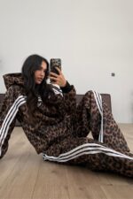 Çizgili Bol Paça Leopar Eşofman Takım