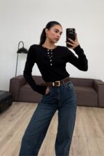 Yakası Çıtçıtlı Bluz Siyah
