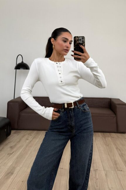 Yakası Çıtçıtlı Bluz Beyaz