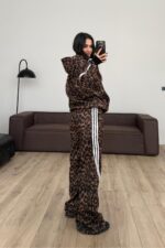 Çizgili Bol Paça Leopar Eşofman Takım - Görsel 4