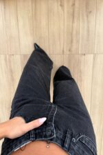 Lily Siyah Eskitme Geniş Paça Jean - Görsel 3