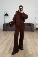 Atkılı V Yaka Triko Takım Kahverengi - Görsel 2