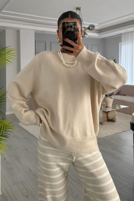 Yumuşak Bisiklet Yaka Triko Kazak Bej