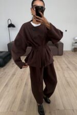 Büyük Düğmeli Beli Kemerli Triko Takım Acı Kahve - Görsel 2