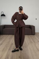 Büyük Düğmeli Beli Kemerli Triko Takım Acı Kahve