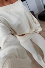 Kayık Yaka Beli Katlamalı Takım Bej - Görsel 3