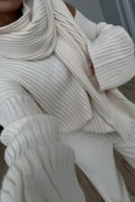 Atkılı V Yaka Triko Takım Bej - Görsel 3