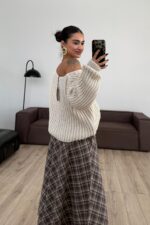 V Yaka Selanik Örgü Kazak Bej - Görsel 3