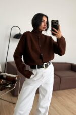 Düğme Detaylı Hırka Kahverengi