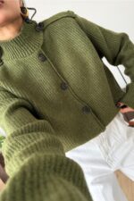 Düğme Detaylı Hırka Haki - Görsel 2