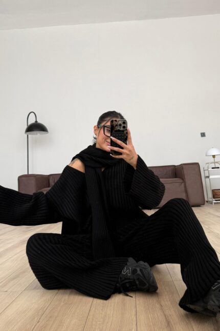 Atkılı V Yaka Triko Takım Siyah