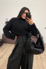 Beli Büzgülü Boğazlı Kazak Siyah