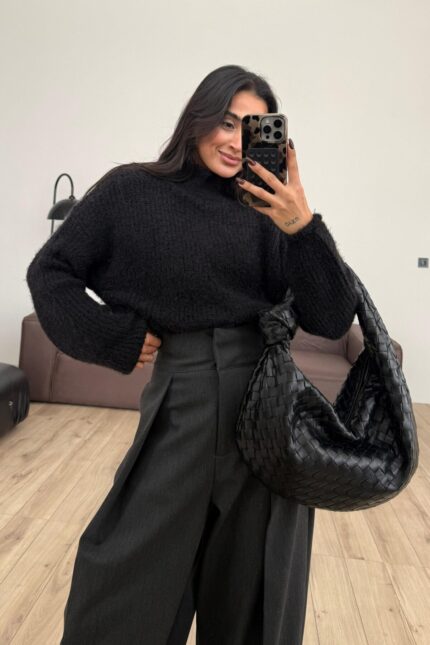 Beli Büzgülü Boğazlı Kazak Siyah