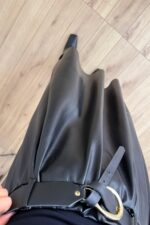 Kemerli Uzun Deri Etek Siyah - Görsel 3