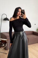 Asimetrik Yaka Uzun Kollu Bluz Siyah