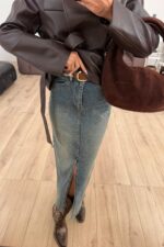 Önü Yırtmaçlı Kemerli Kot Etek - Görsel 2