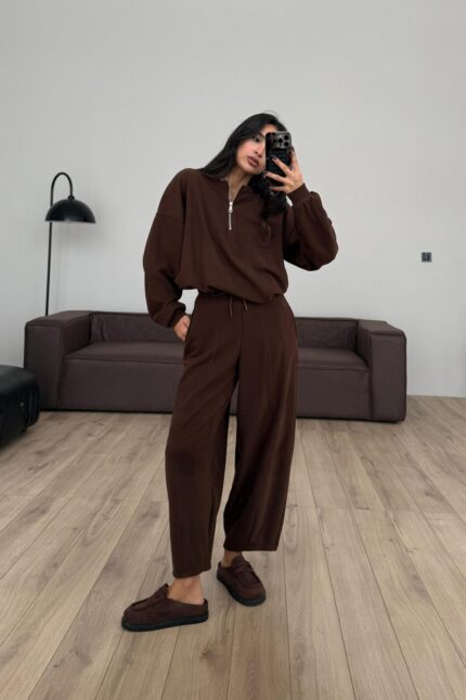 Yakası Fermuarlı Triko Takım Kahverengi