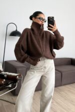 Fermuarlı Dik Yaka Örgü Hırka Kahverengi