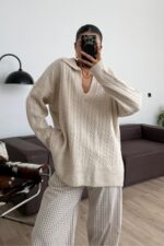 V Yaka Zincir Örgülü Triko Kazak Bej