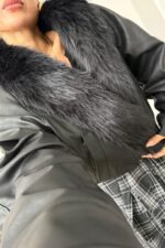 Beli Lastikli Yakası Kürklü Deri Ceket Siyah - Görsel 2