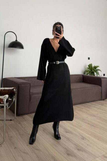 Önü Düğmeli V Yaka Triko Takım Siyah