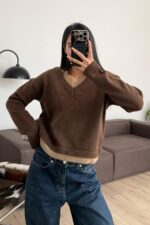 İki Renkli V Yaka Triko Kazak Kahverengi