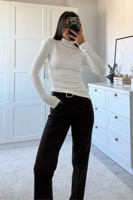 Yanları Büzgülü Balıkçı Yaka Bluz Beyaz