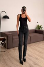 Hols Taşlı Kesik Paça Siyah Jean